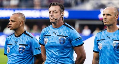 صافرة برازيلية تضبط نهائي كوبا أمريكا